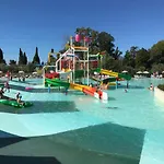 Sisan Family 4* Μπαρντολίνο