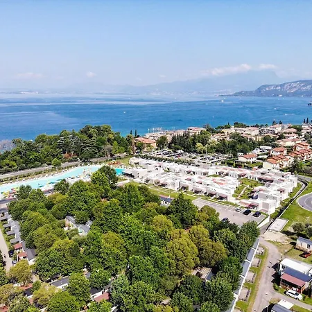 Ośrodek wypoczynkowy Sisan Family 4*