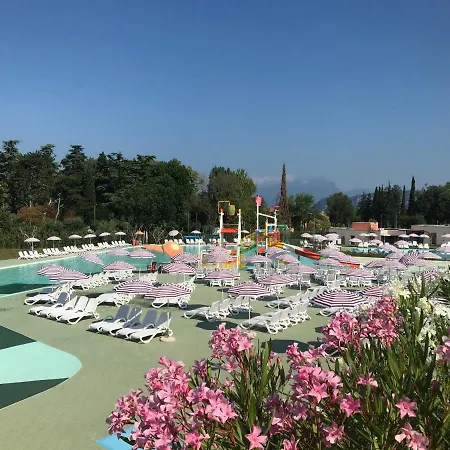 Resort Sisan Family