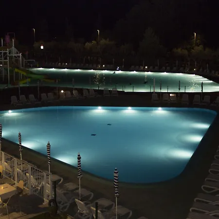 Sisan Family Resort 4*