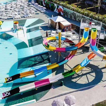 Курортный комплекс Sisan Family